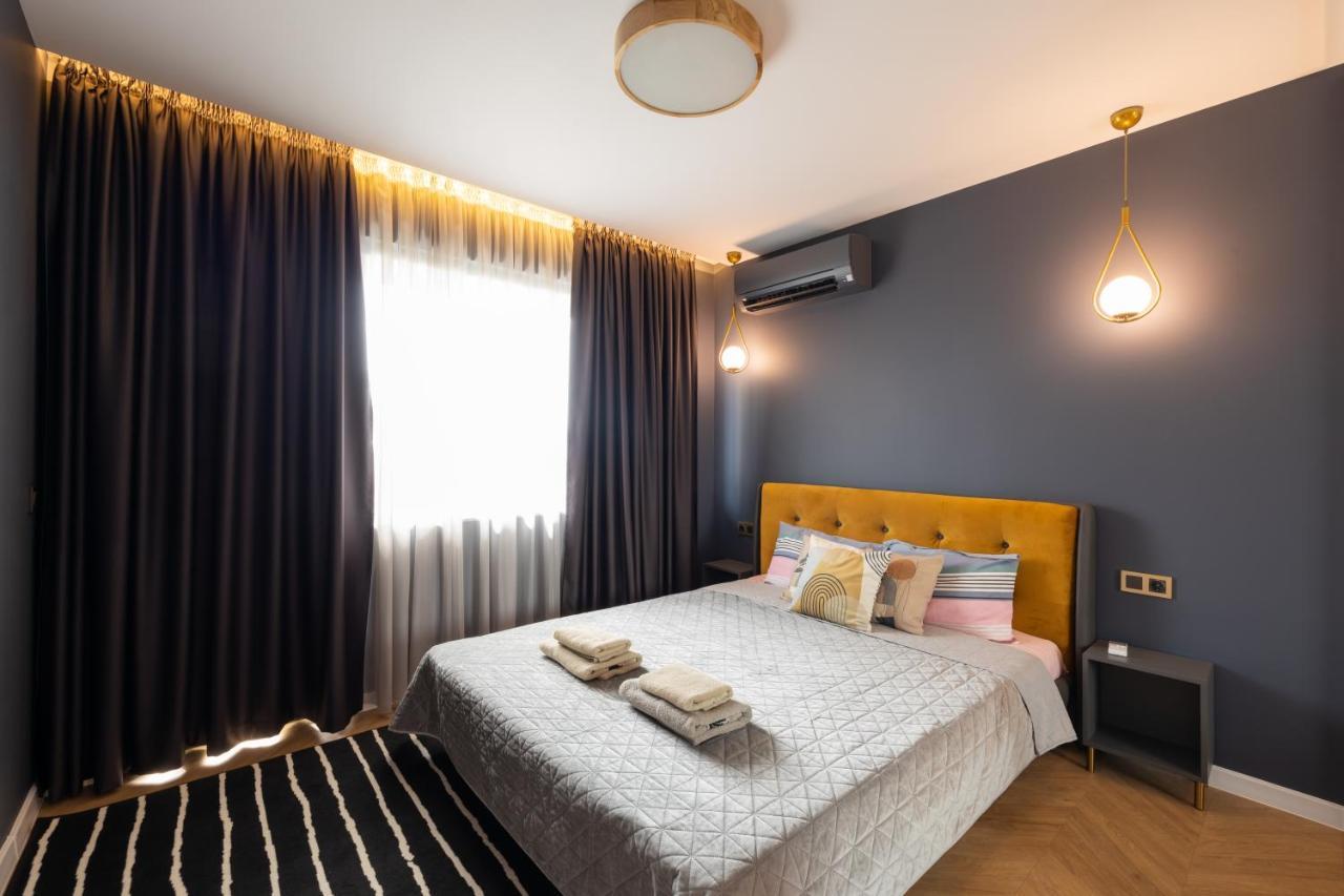 Topaz Beachfront Apartment Varna Eksteriør billede